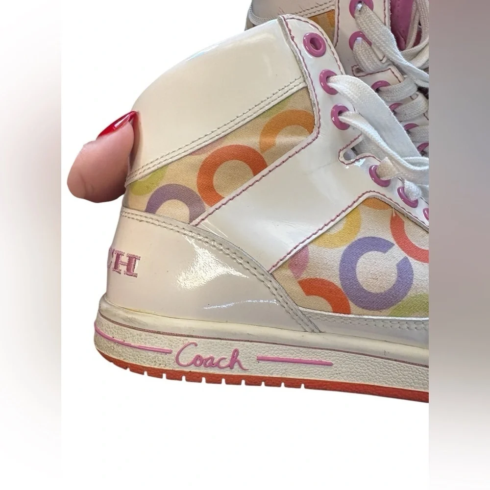 COACH women’s Vintage "Norra" Sneaker
High Tops white pink sz 6M preloved - Picture 4 of 11